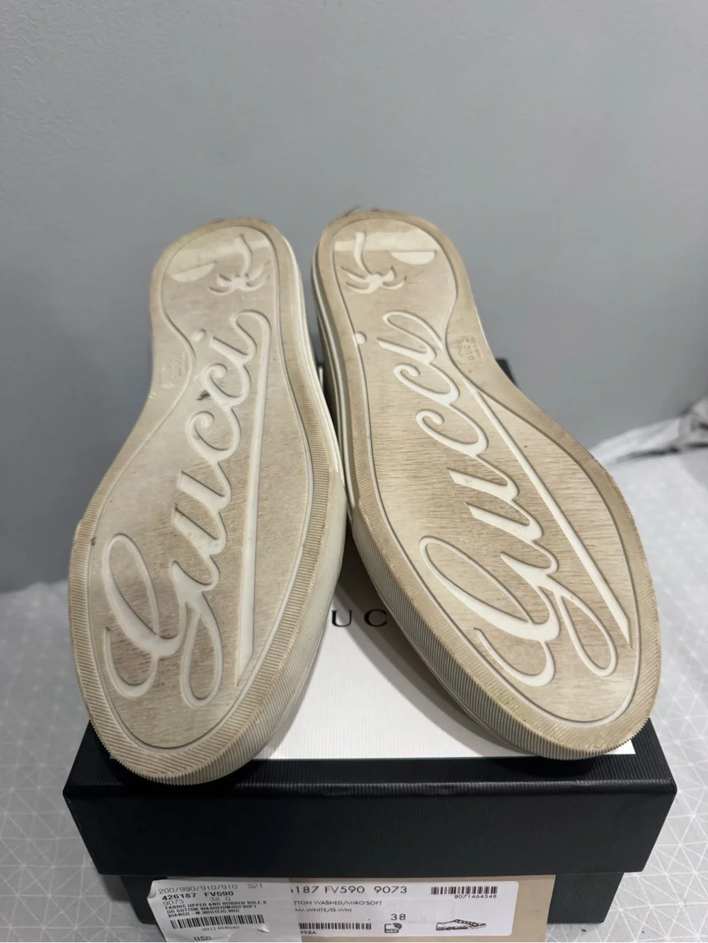 Gucci stitch front neutral